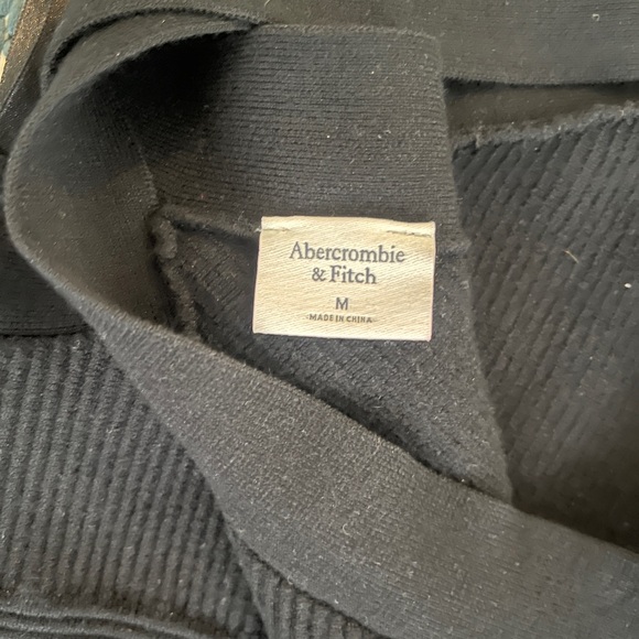 Black Ribbed Halter Top - Picture 3 of 3